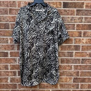 VICTORIA'S SECRET  Satin Leopard Print sleepwear top black and white